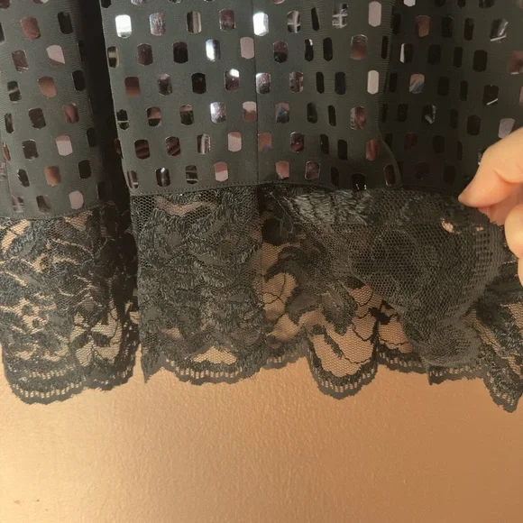 Adrianna Papell sequin and lace dress - Picture 6 of 9